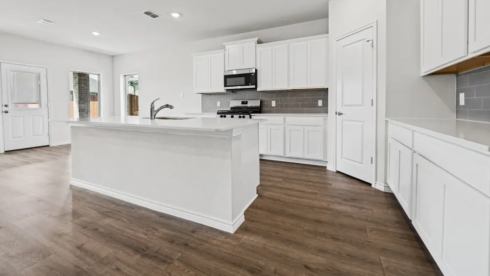 Ivery II home at 4829 Silver Touch Rd, Aubrey, Texas