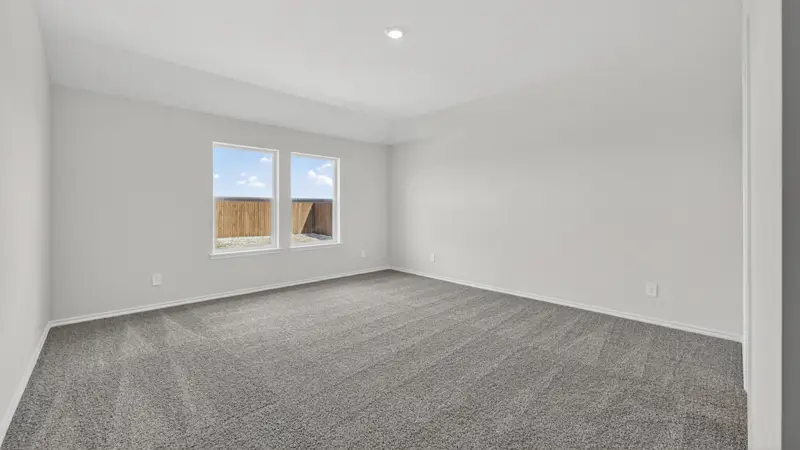 Fiedor at 809 Snowdrop Dr, Pilot Point, Texas: photo 3
