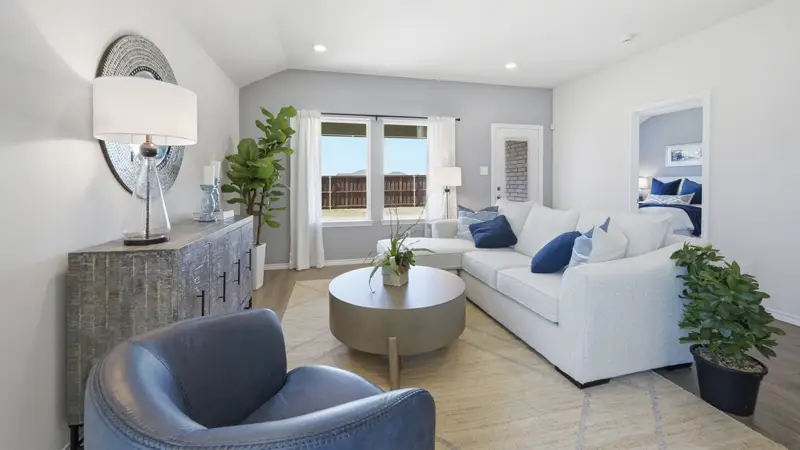 Elgin floor plan at Sanger Circle: interior photo 2