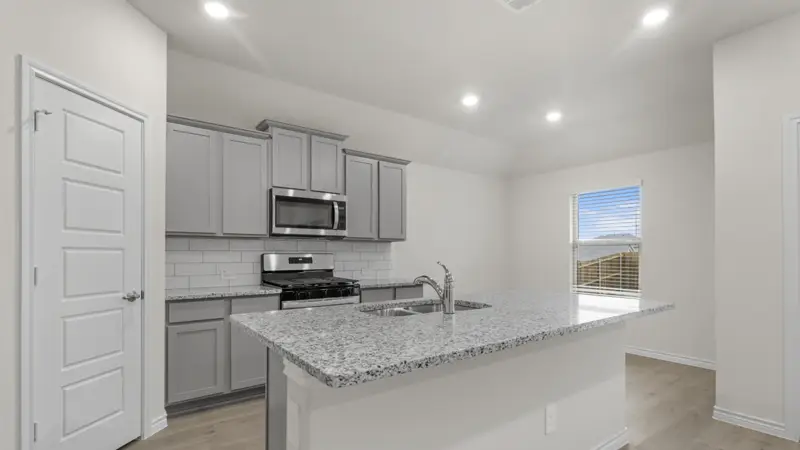 Hale floor plan at Silverado: interior photo 1