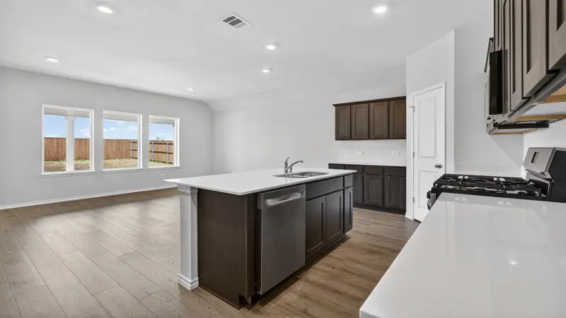 Egret floor plan at Windrose: interior photo 2